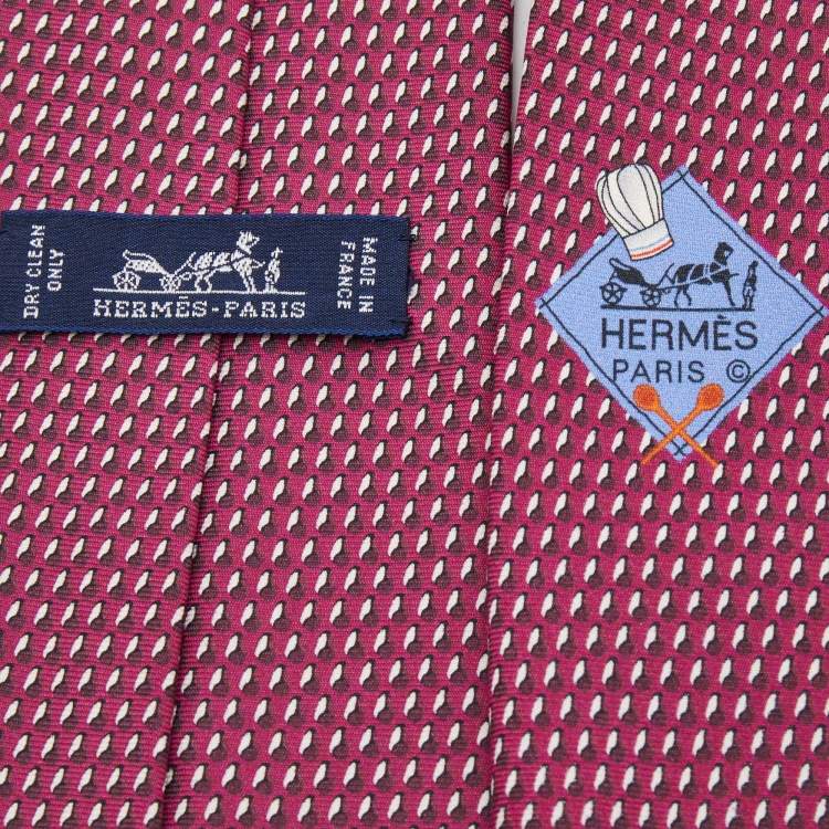 مملوكة مسبقًا Hermes Magenta Purple Printed Silk Tie