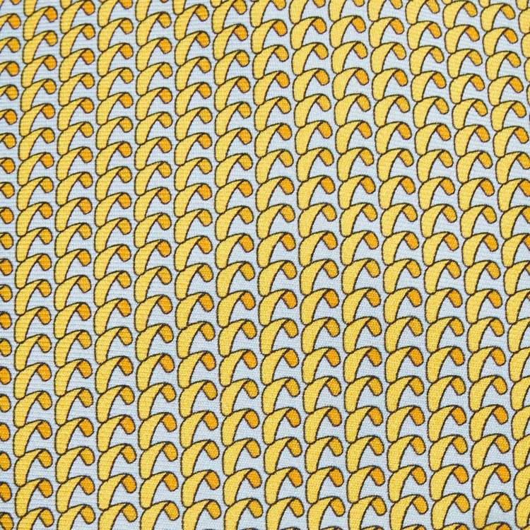 مملوكة مسبقًا Hermes Yellow/Blue Surfing Print Silk Tie