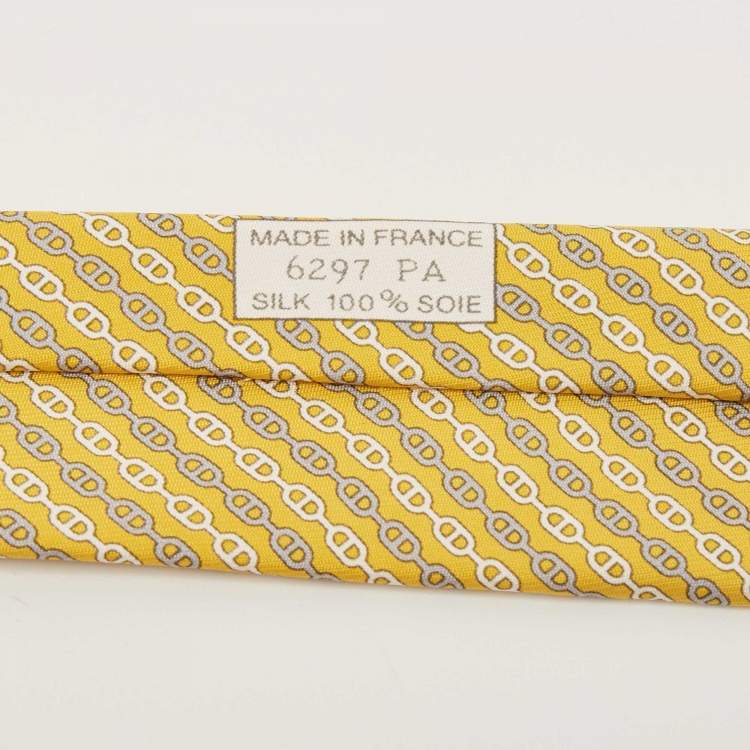Pre Owned Hermès Yellow Levez l'Ancre Printed Silk Slim Tie