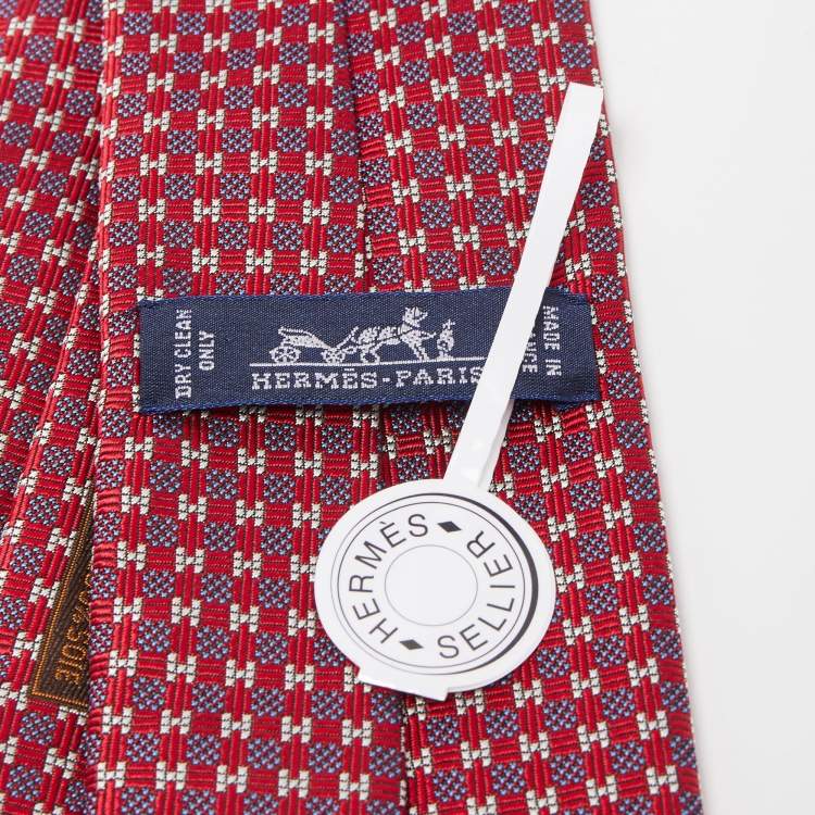Pre Owned Hermès Red 7 H Cheval a la Couverture Silk Jacquard Slim Tie