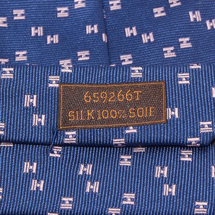مملوكة مسبقًا Hermès Navy Blue H Patterned Silk Tie