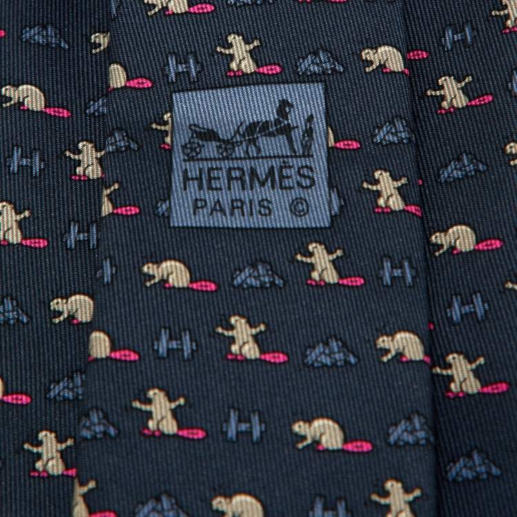 مملوكة مسبقًا Hermès Blue Beaver Castor Construction Print Silk Tie