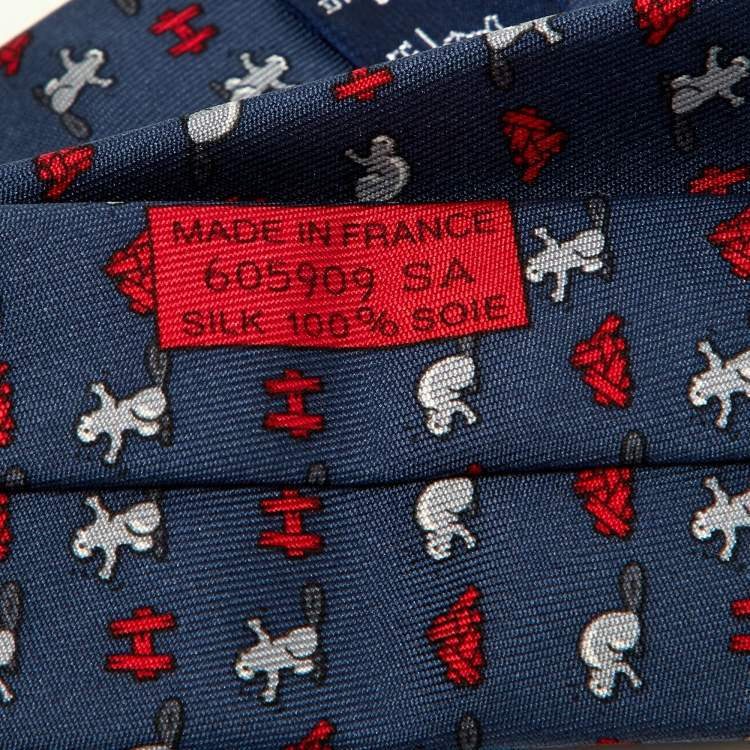 Pre Owned Hermès Blue Beaver Castor Construction Print Silk Tie