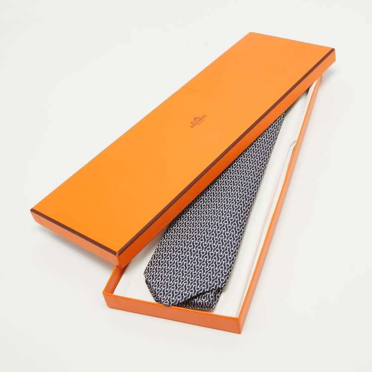 Pre Owned Hermes Navy Blue Horsebit Patterned Silk Tie