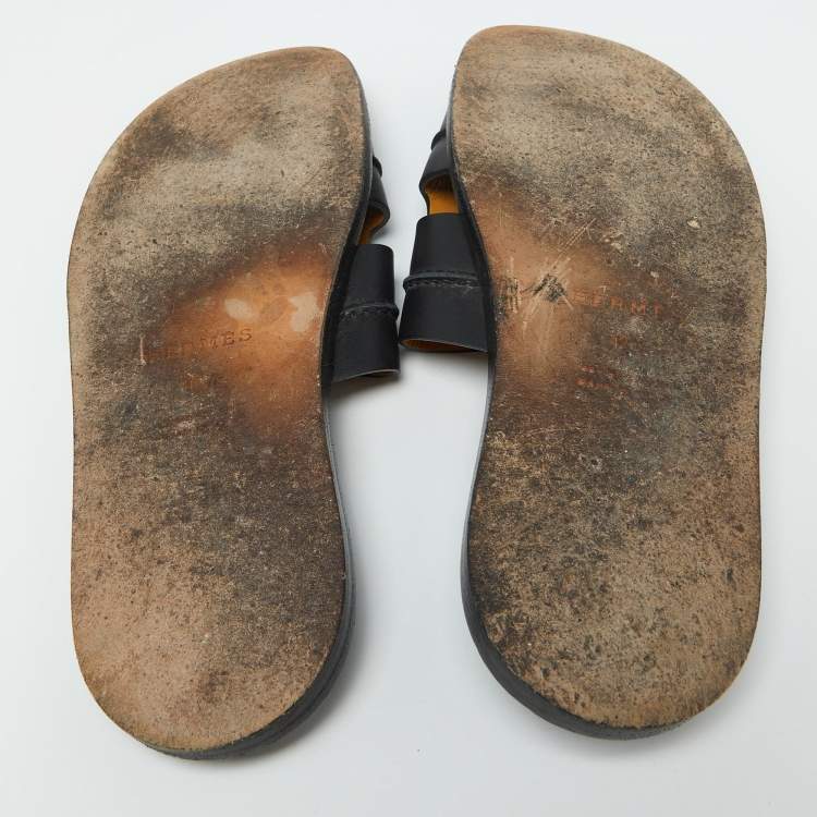 Pre Owned Hermes Black Leather Pique Izmir Flat Slides Size 42.5