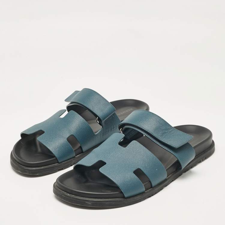 مملوكة مسبقًا Hermes Blue Leather Chypre Sandals Size 44
