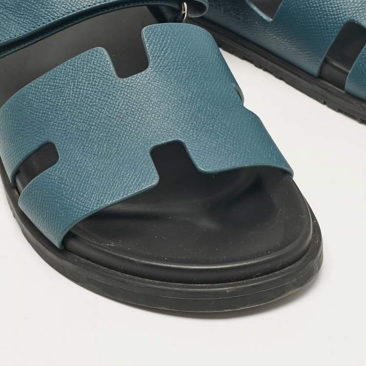 مملوكة مسبقًا Hermes Blue Leather Chypre Sandals Size 44