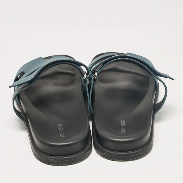 مملوكة مسبقًا Hermes Blue Leather Chypre Sandals Size 44