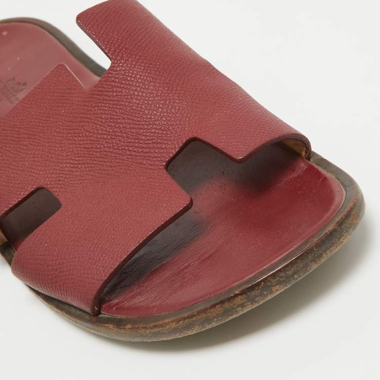 Pre Owned Hermes Burgundy Leather Izmir Slides Size 44.5