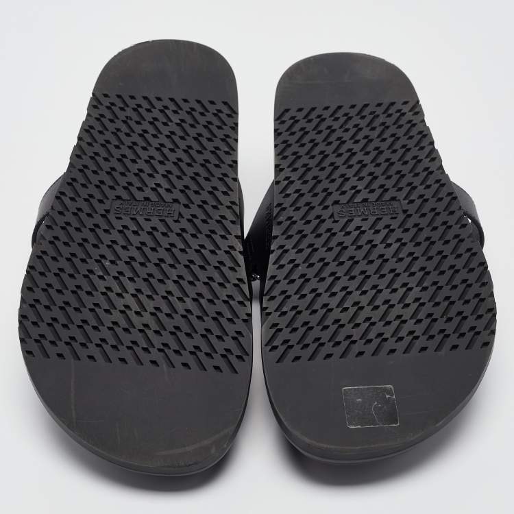 مملوكة مسبقًا Hermes Black Leather Chypre Sandals Size 43.5
