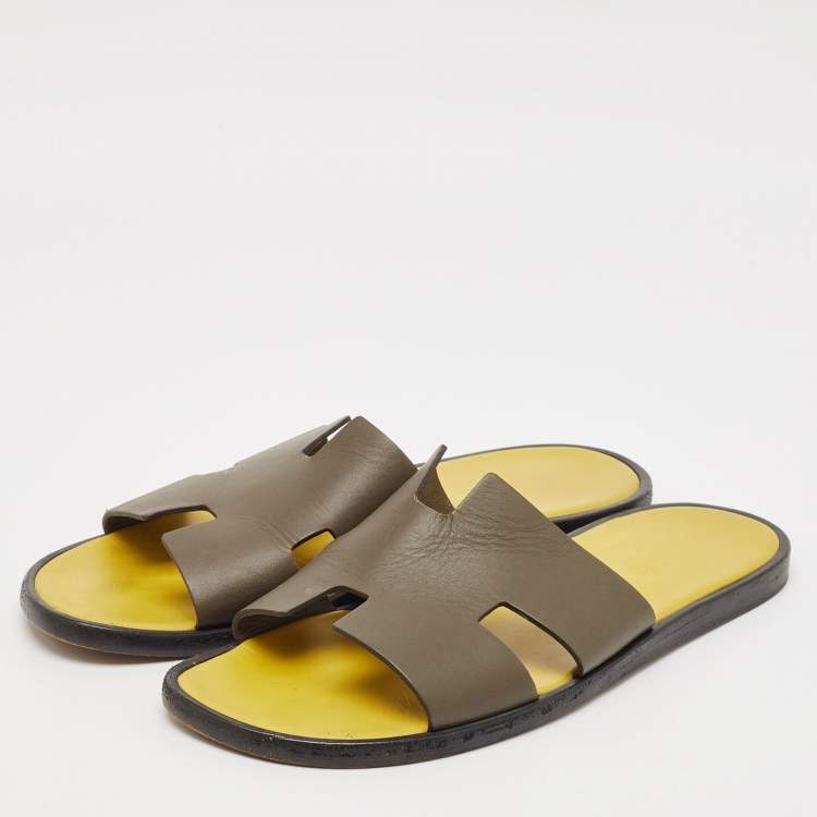 Pre Owned Hermes Grey Leather Izmir Flat Slides Size 42.5