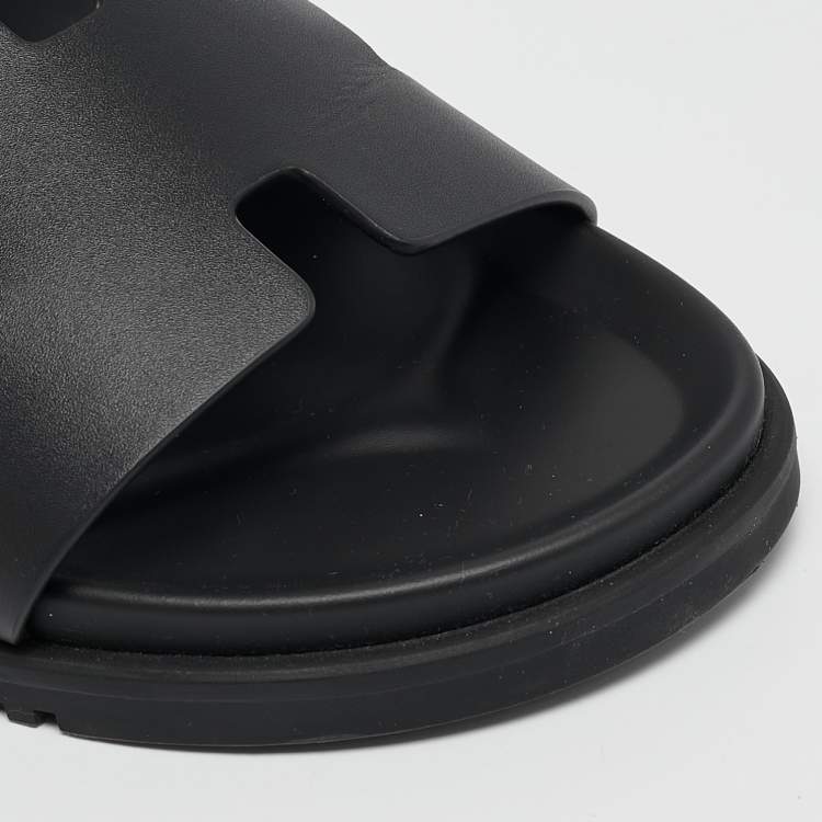 Pre Owned Hermès Black Leather Chypre Sandals Size 41