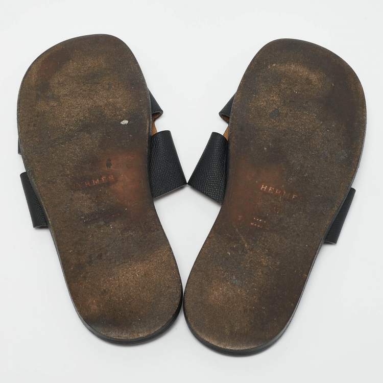 Pre Owned Hermes Black Leather Izmir Flat Sandals Size 43