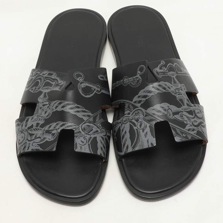 Pre Owned Hermes Black Ferronnerie Print Leather Izmir Flat Sandals Size 44
