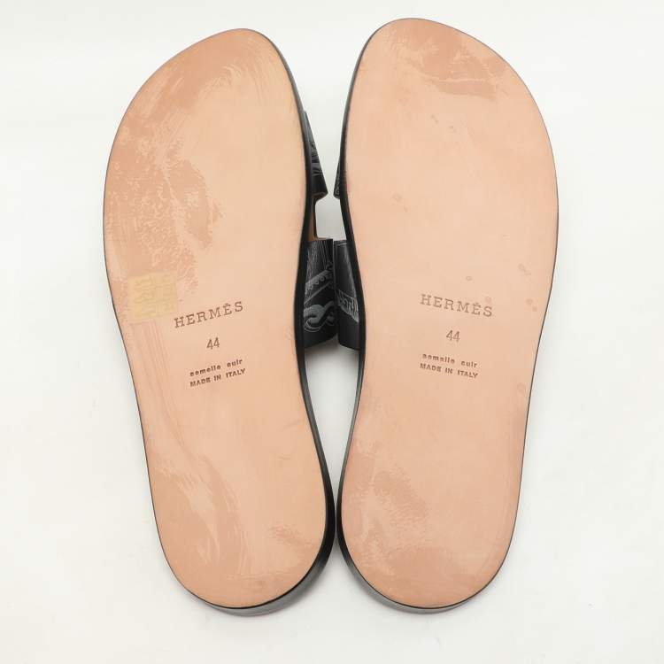 Pre Owned Hermes Black Ferronnerie Print Leather Izmir Flat Sandals Size 44