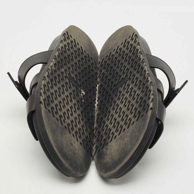 Pre Owned Hermes Black Leather Chypre Sandals Size 37