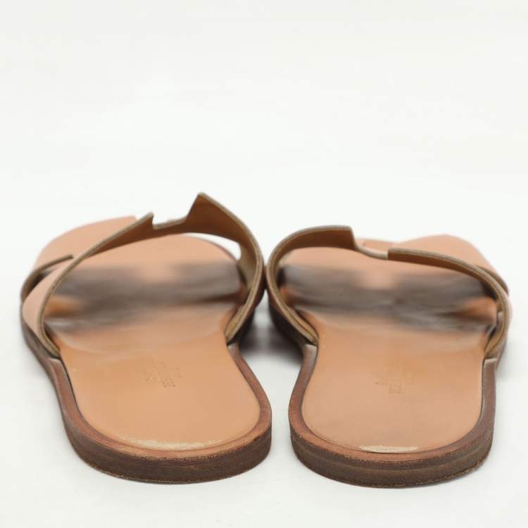 Pre Owned Hermes Beige Leather Izmir Flat Slides Size 41
