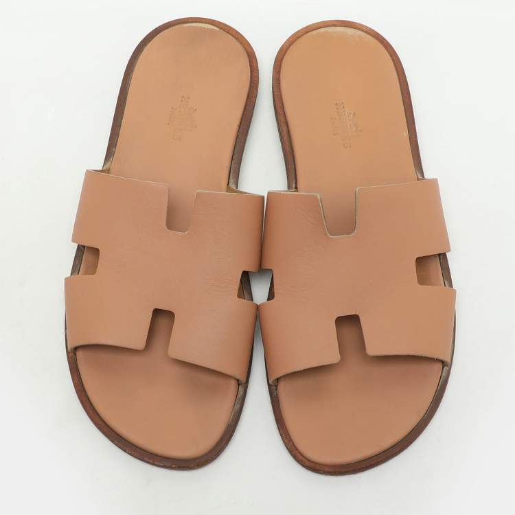 Pre Owned Hermes Beige Leather Izmir Flat Slides Size 41
