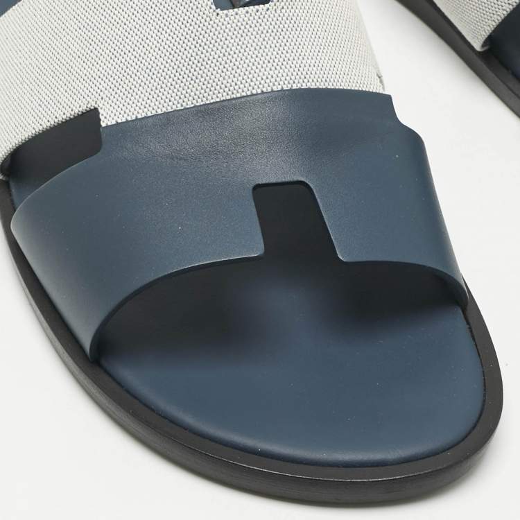 Pre Owned Hermes Navy Blue/White Leather and Canvas Izmir Flat Slides Size 44
