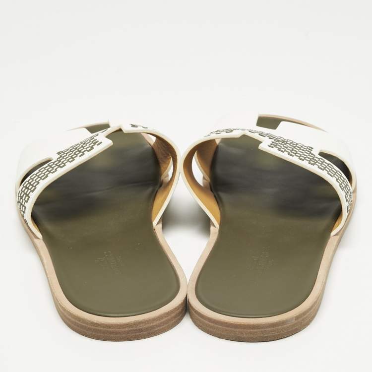 Pre Owned Hermes White/Brown Leather Izmir Flat Slides Size 42