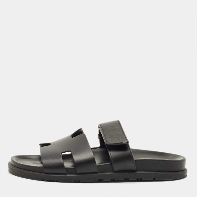 مملوكة مسبقًا Hermes Black Leather Chypre Sandals Size 41.5