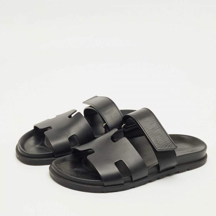 مملوكة مسبقًا Hermes Black Leather Chypre Sandals Size 41.5