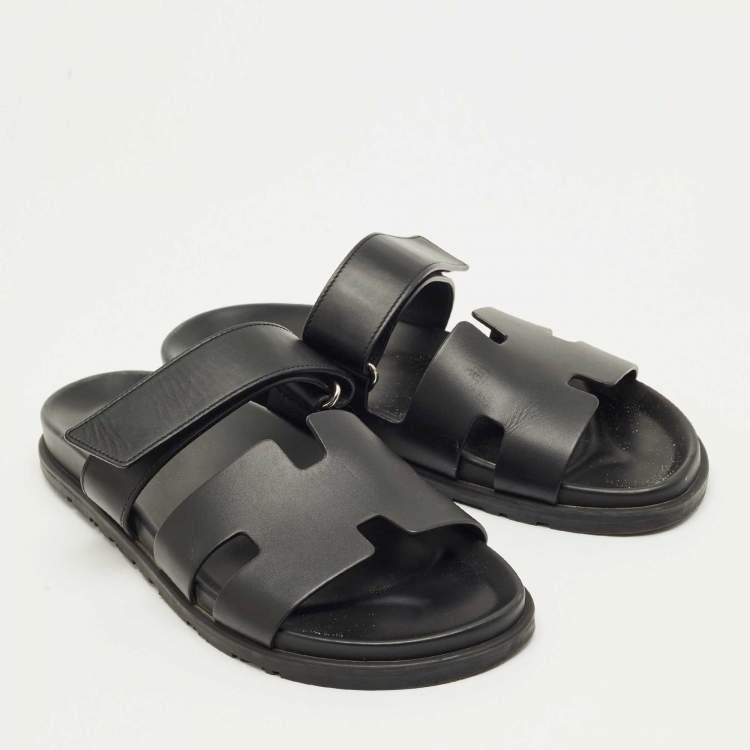مملوكة مسبقًا Hermes Black Leather Chypre Sandals Size 41.5