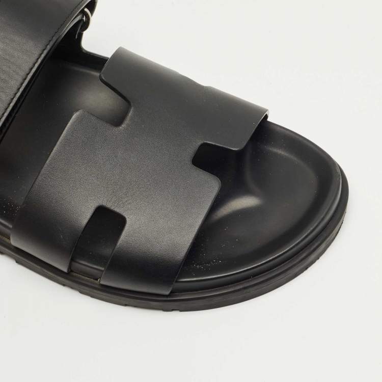 مملوكة مسبقًا Hermes Black Leather Chypre Sandals Size 41.5