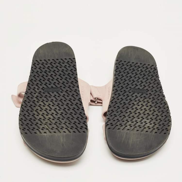 Pre Owned Hermès Beige Suede chypre Flat Sandals Size 40