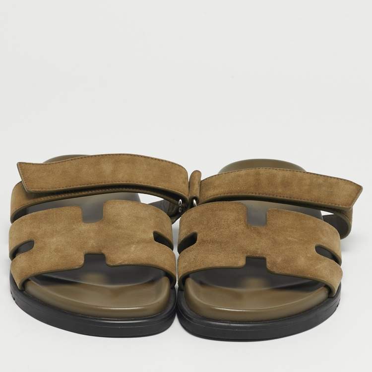 Pre Owned Hermes Chypre Size 42.5 Green Suede Flat Sandals