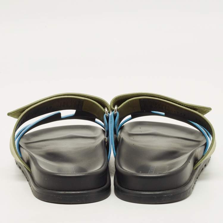 مملوكة مسبقًا Hermes Chypre Size 40 Blue/Green Suede Flat Sandals