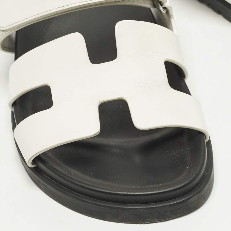 Pre Owned صندل شيبر هيرمس جلد أبيض مقاس 39