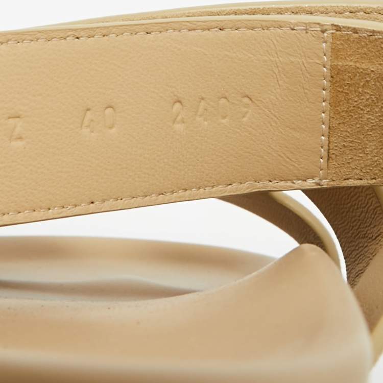 مملوكة مسبقًا Hermes Chypre Size 40 Beige Suede Flat Slide