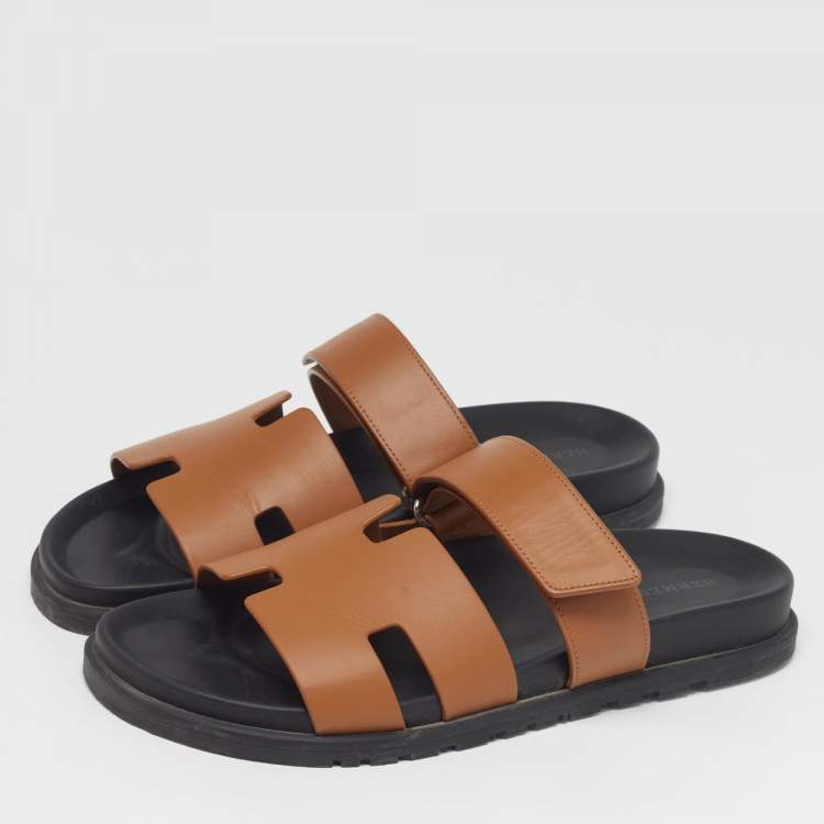 مملوكة مسبقًا Hermes Chypre Size 42 Brown Leather Flat Sandals