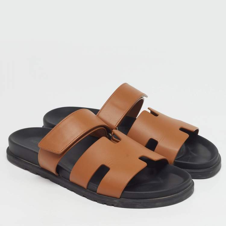 مملوكة مسبقًا Hermes Chypre Size 42 Brown Leather Flat Sandals