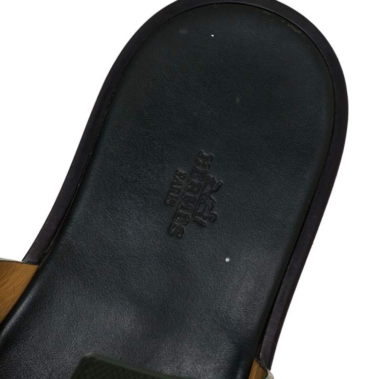 مملوكة مسبقًا Hermes Green Leather Izmir Flat Slides Size 43.5 