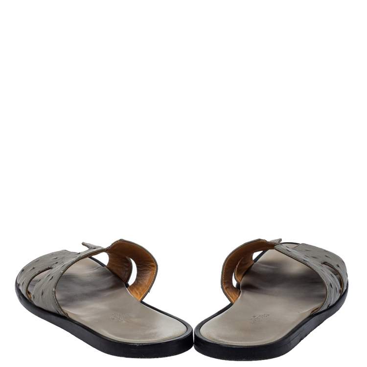 Pre Owned Hermes Grey Ostrich Leather Izmir Sandals Size 42