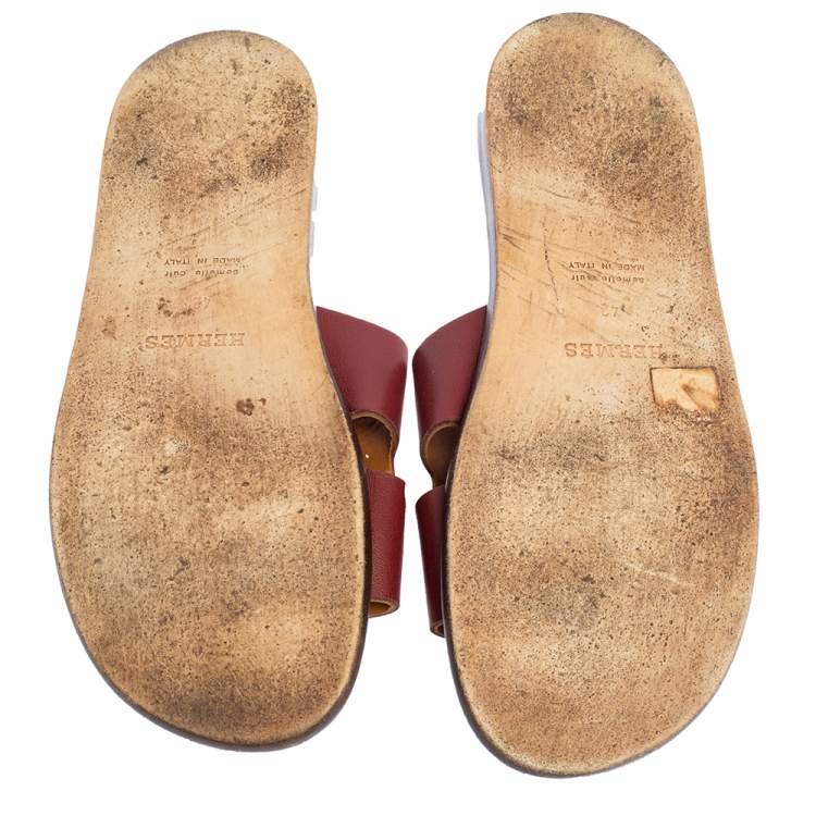 Pre Owned Hermes Red Leather Izmir Flat Slides Size 42