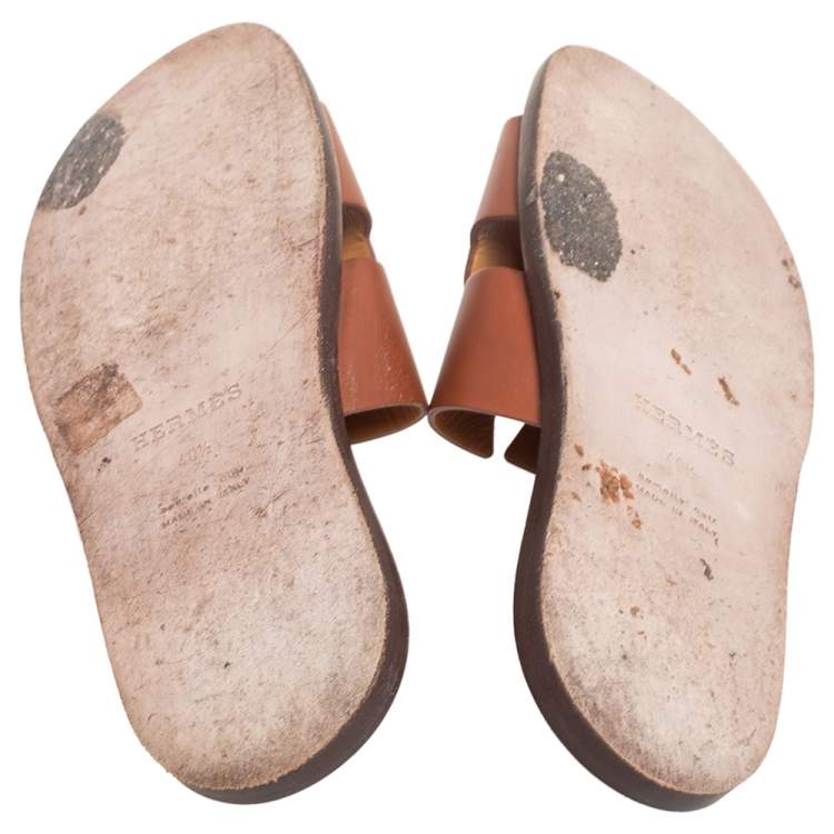 Pre Owned Hermes Tan Leather Izmir Flat Slides Size 40.5