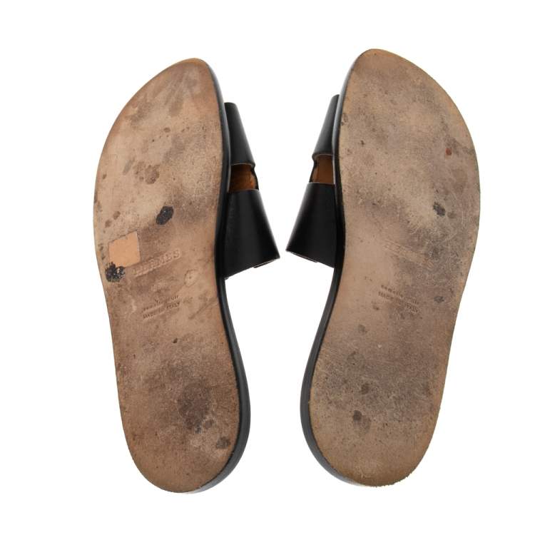 Pre Owned Hermes Black Leather Izmir Flat Slides Size 43.5