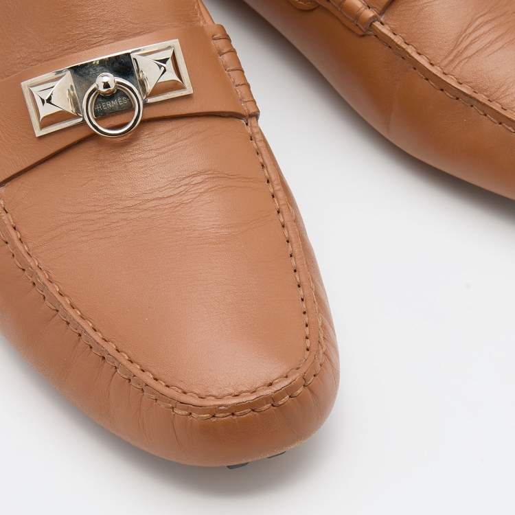 مملوكة مسبقًا Hermès  Brown Leather Irving Loafers Size 42