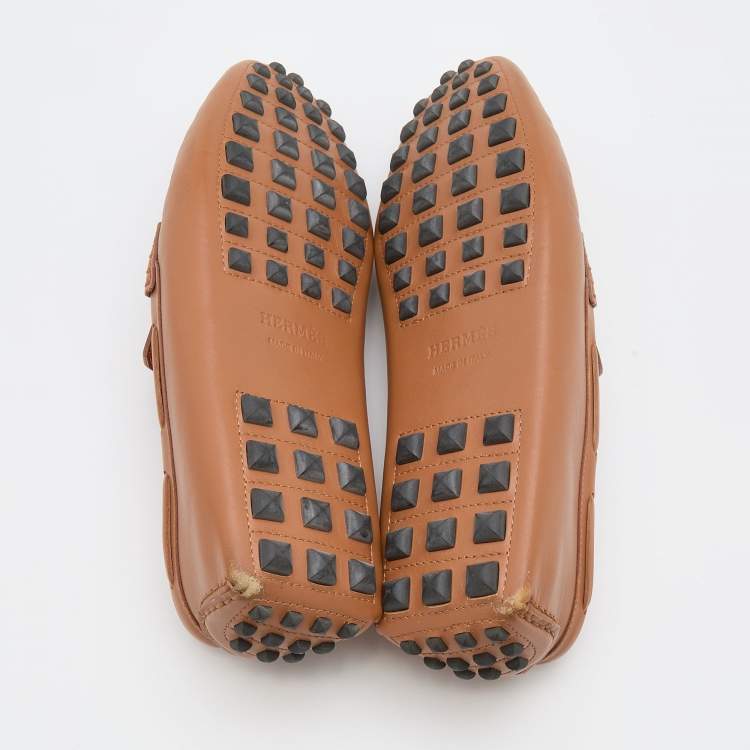 مملوكة مسبقًا Hermès  Brown Leather Irving Loafers Size 42