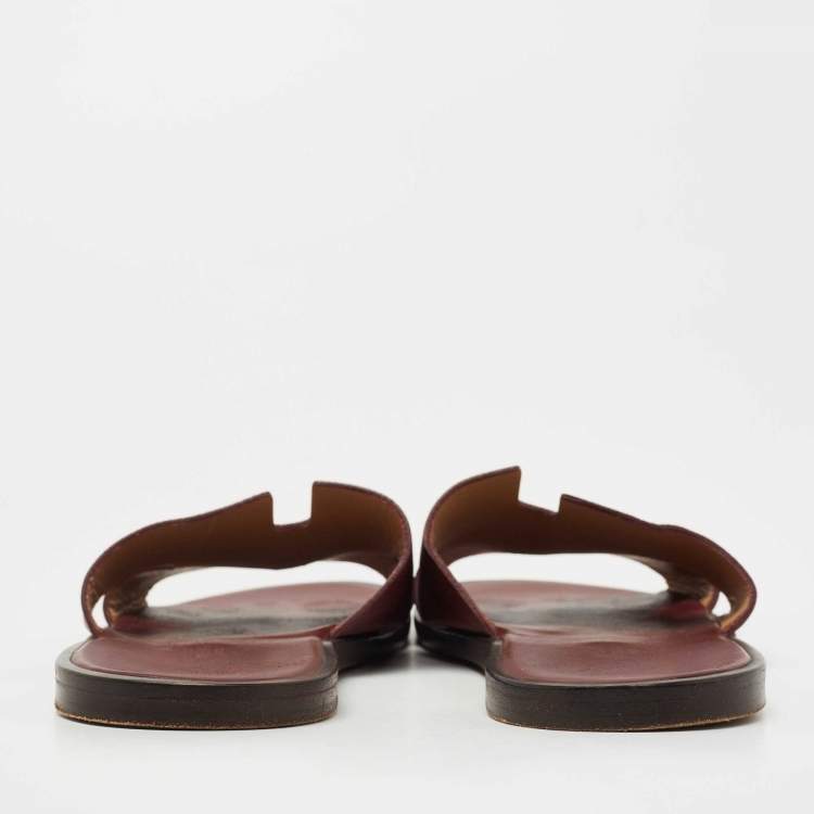 Pre Owned Hermes Burgundy Leather Izmir Slides Size 46.5