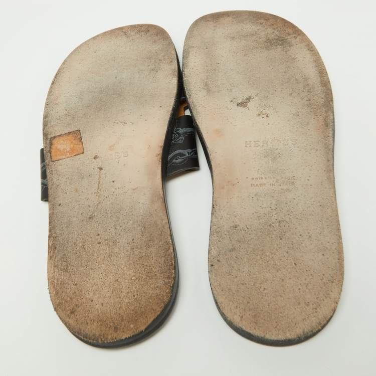 Pre Owned Hermes Black Printed Leather Izmir Slides Size 41