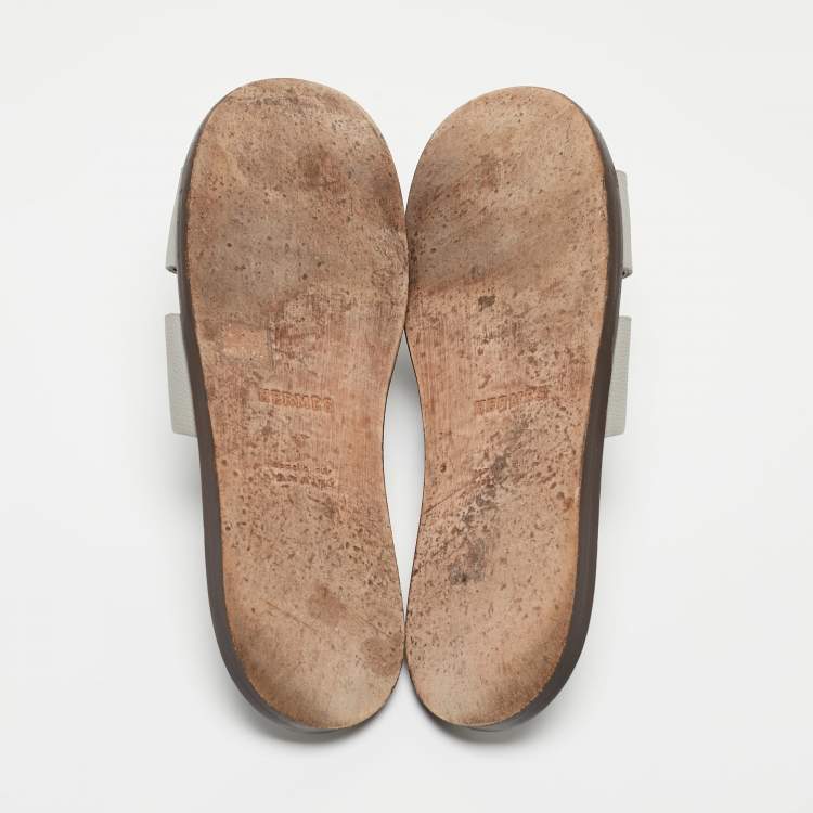 Pre Owned Hermes Grey Leather Izmir Slides Size 41