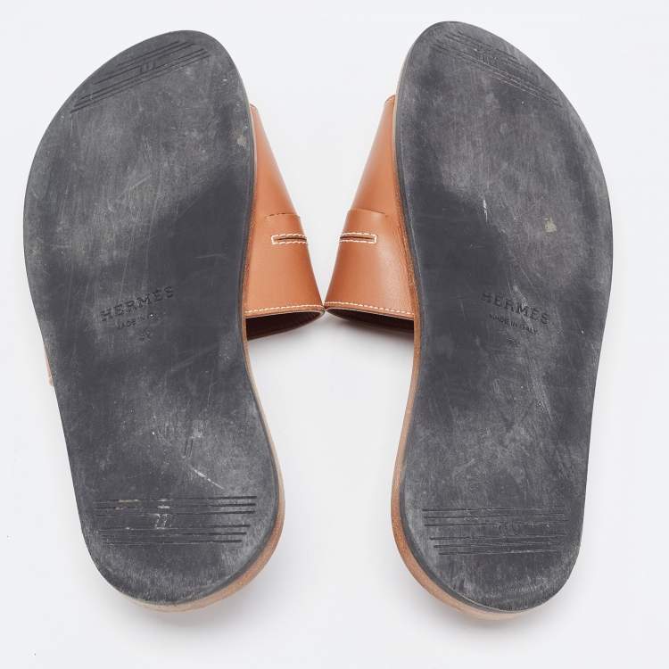 Pre Owned Hermes Tan Leather Slides Size 41