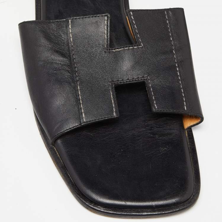 Pre Owned Hermes Black Leather Slides Size 40