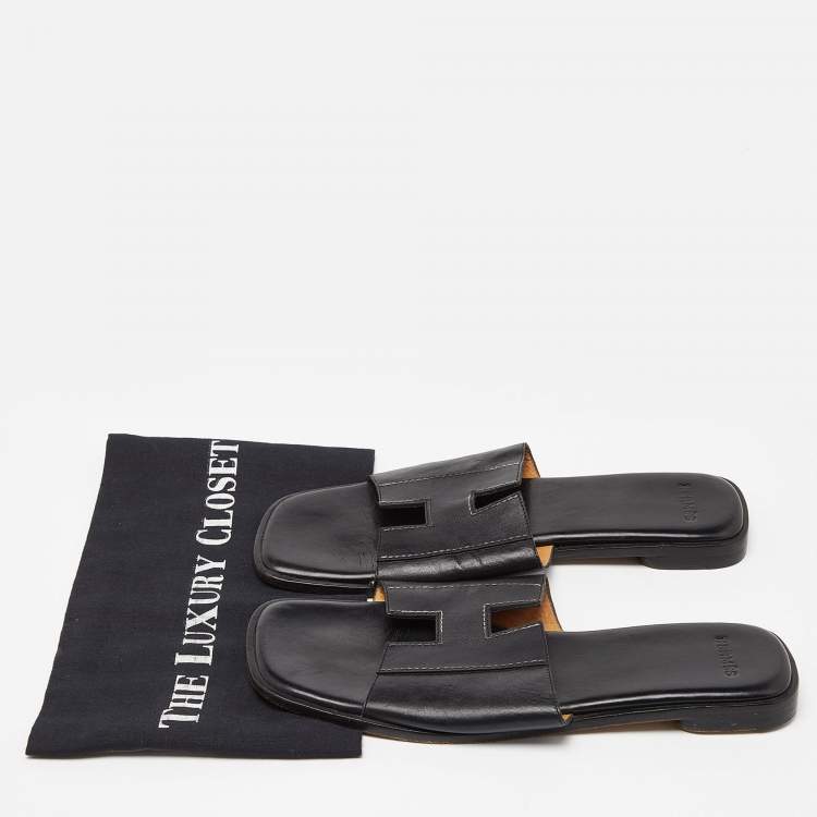 Pre Owned Hermes Black Leather Slides Size 40
