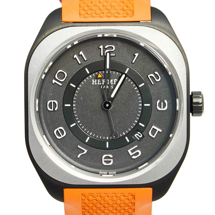 Pre Owned Hermes Black Titanium Rubber H08 W049430WW00 Men's Wristwatch 39 mm