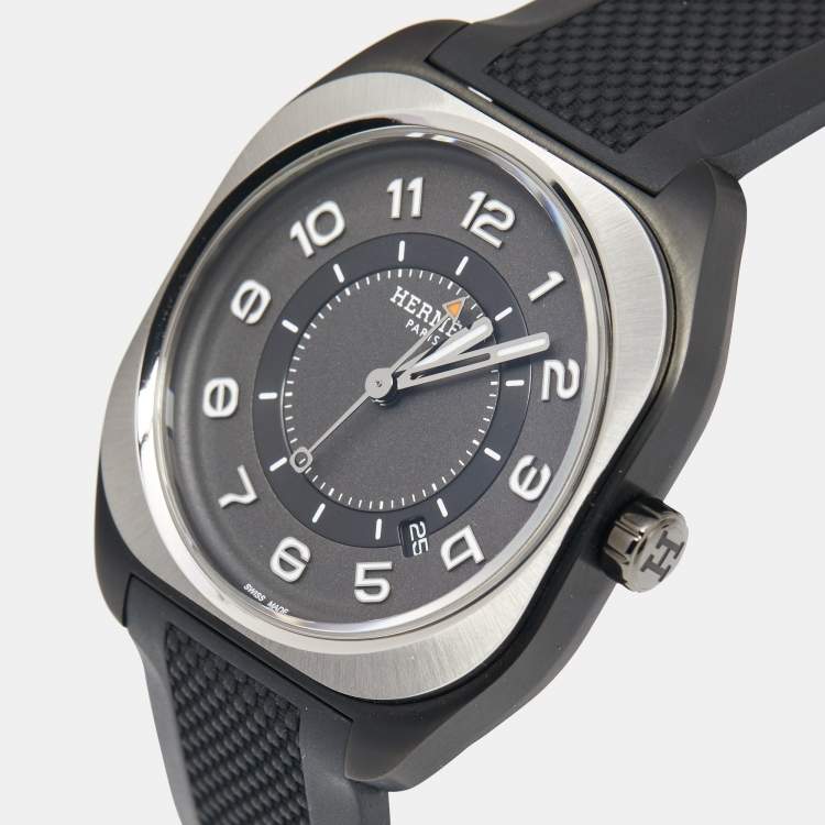 Pre Owned Hermes Black Bicolor Titanium Rubber H08 049428WW00 Men's Wristwatch 39 mm